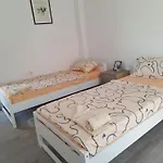 Apartment Bloom Sipovo